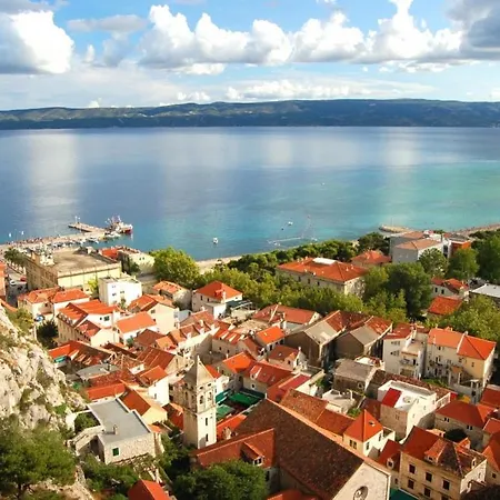 In With Sea View, Terrace, Air Conditioning, Wi-fi Apartment *